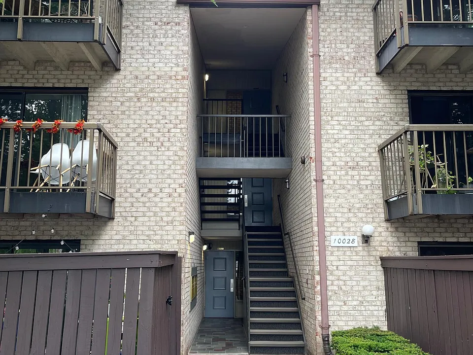 10028 Stedwick Rd #302