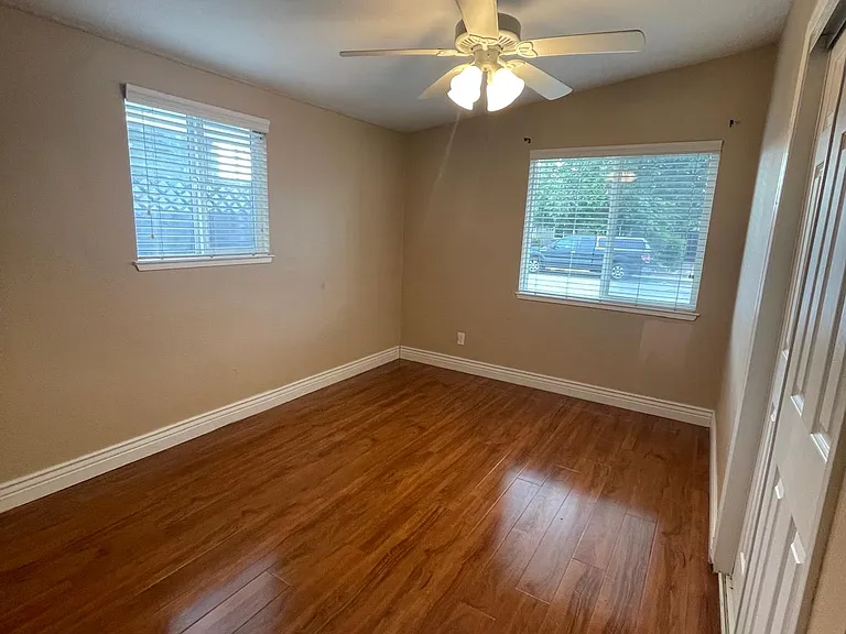 4424 Gina St #4424 — Photo 12