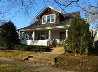 327 2nd St, Libertyville, IL