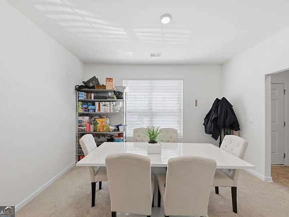 5th image of 2683 Paxton Pl