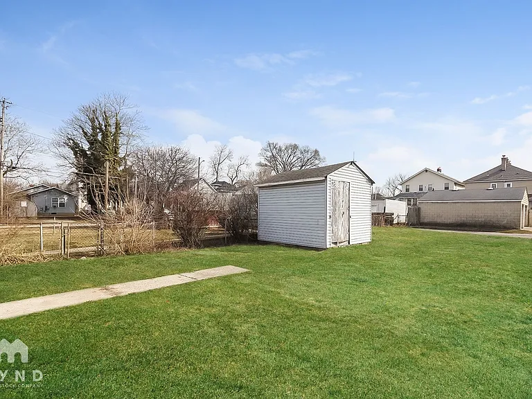 1276 Wager St — Photo 15