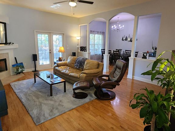 3rd image of 2608 Hemmingwood Pl