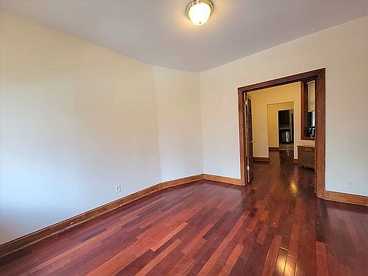2nd image of 789 9th Ave #5X