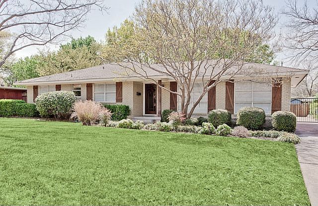 1st image of 709 Greenleaf Dr