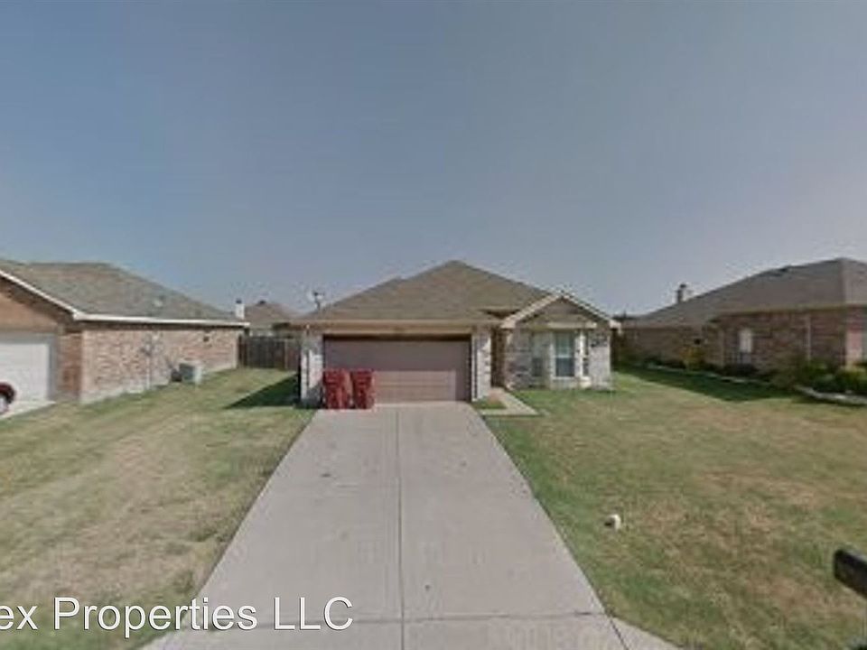 1st image of 812 Nancy Dr