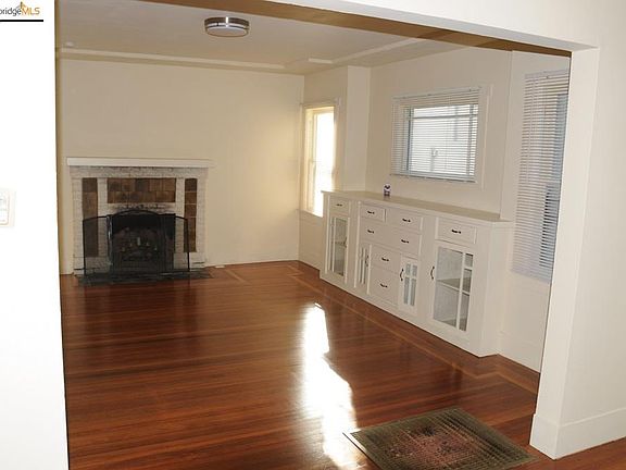 3rd image of 9233 Thermal St