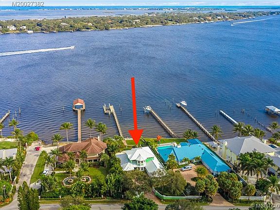 3rd image of 783 SE Saint Lucie Blvd