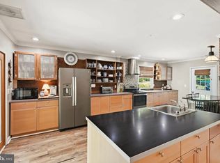 278 Hillsmere Dr, Annapolis, MD 21403