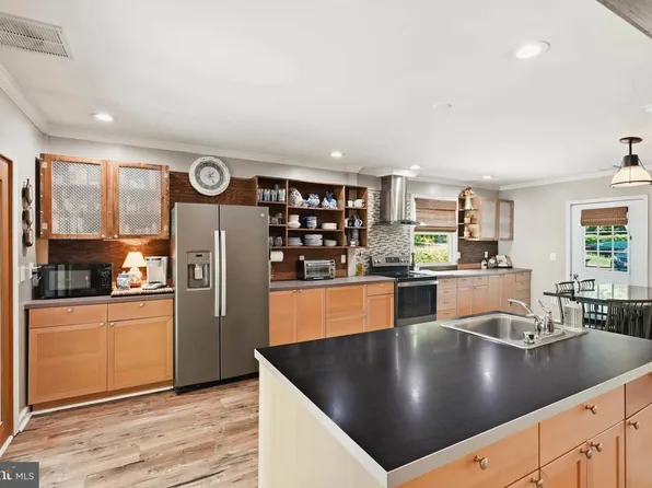 278 Hillsmere Dr, Annapolis, MD 21403