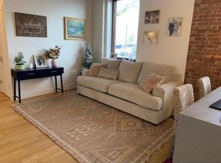 16 Willow Ave #1C, Islip, NY 11751