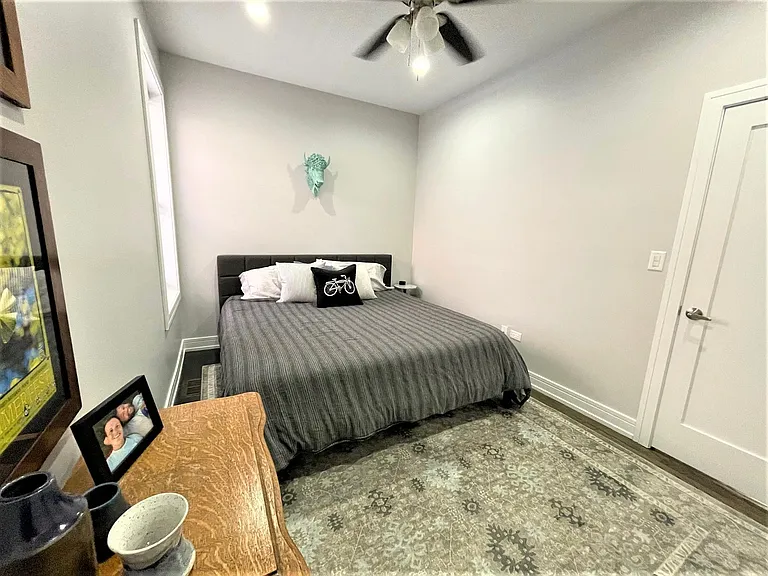1455 W Farragut Ave #1 — Photo 19