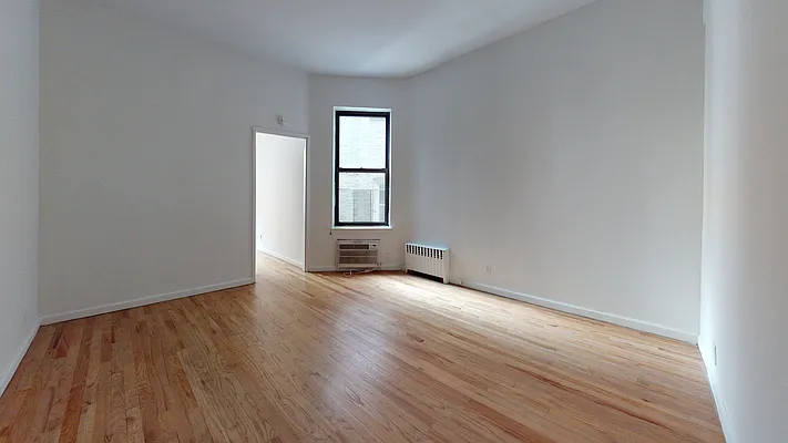 Rented by Bond New York | media 1