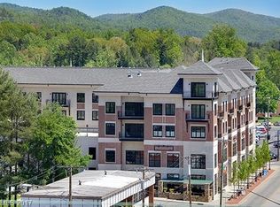 29 W French Broad St, Brevard, NC 28712