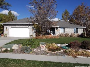 2379 S Bluff Rd, Syracuse, UT 84075