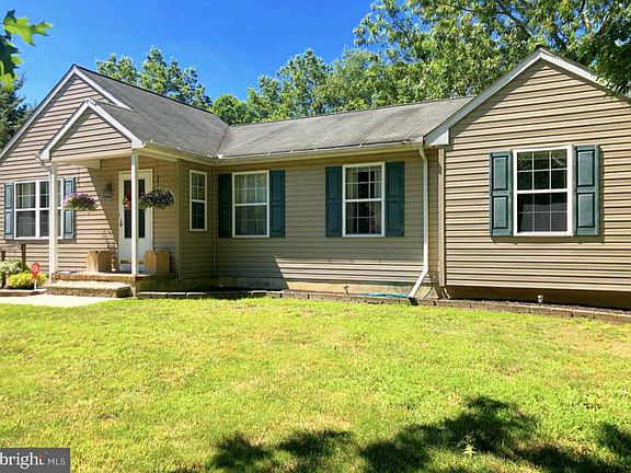 3rd image of 2580 Bartholomew Dr