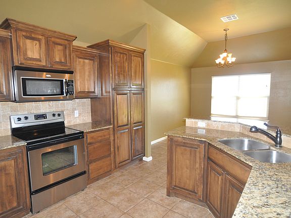 2nd image of 7600 Twin Oaks Dr