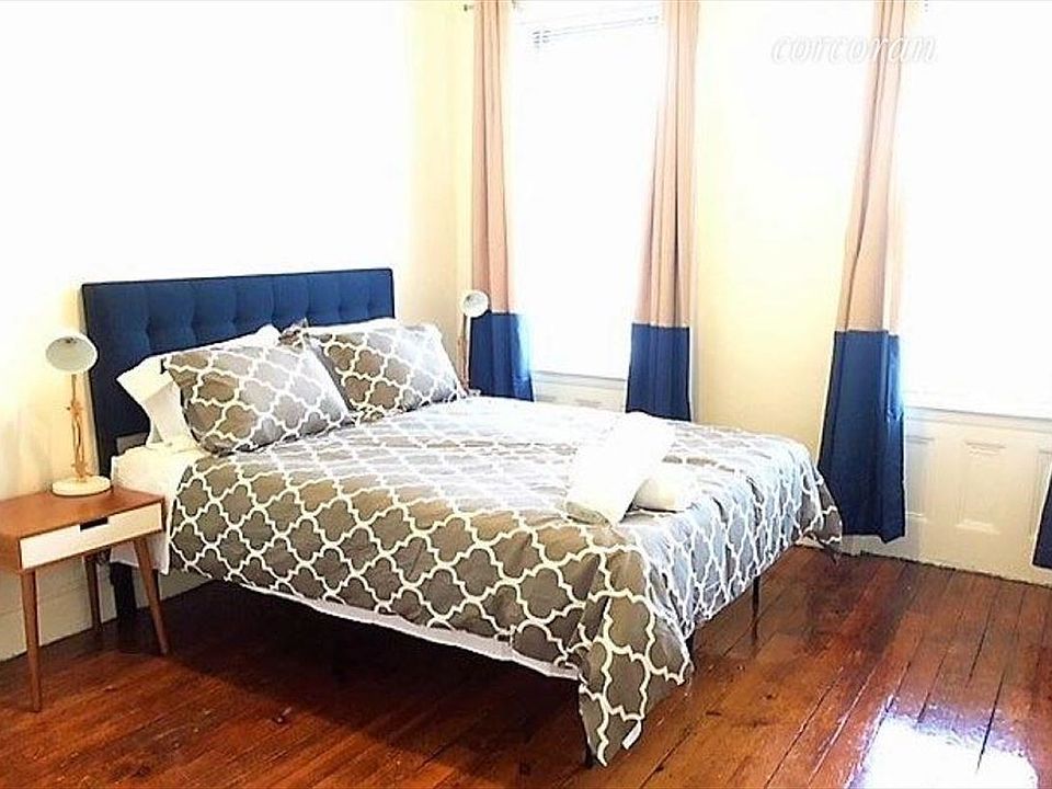 1st image of 440 W 45th St APT 4w