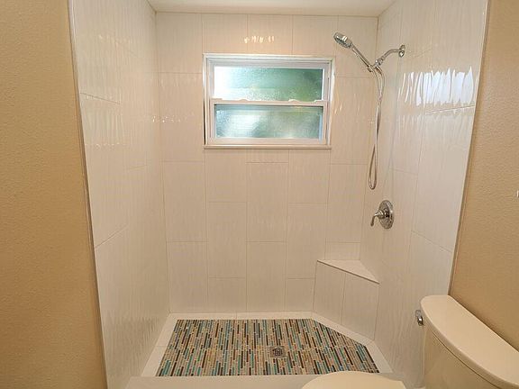 5th image of 3636 Bradford Dr