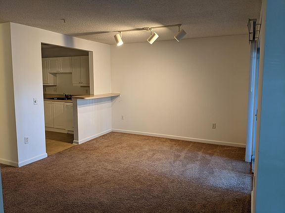 2nd image of 60 Paddle Boat Ln APT 606