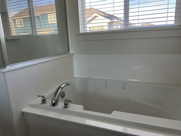 Large Soaker Tub