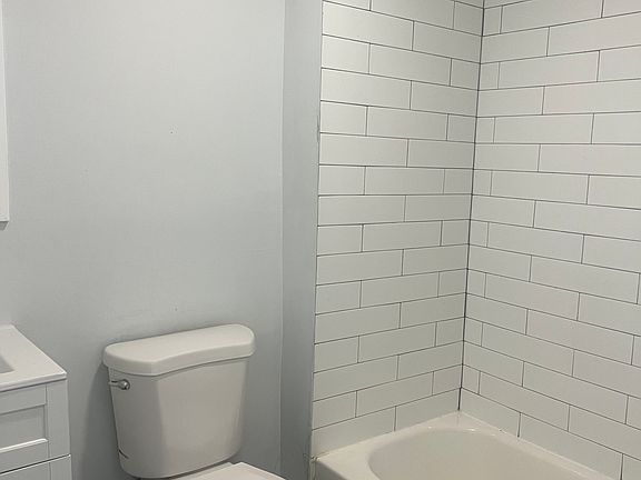 3rd image of 380-382 S 20th St #1L
