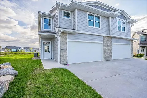 15316 Bellflower Ln Photo 1
