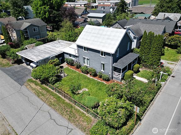 3rd image of 27220 102nd Avenue NW