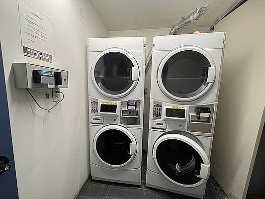 3rd image of 161 Graham Ave #1C