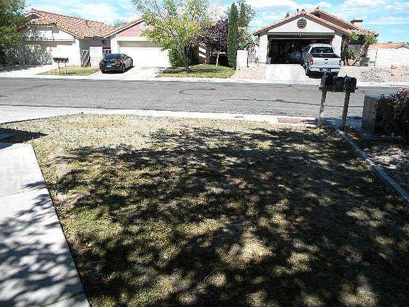 3rd image of 624 Whispering Palms Dr