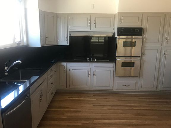 Remodeled kitchen. New Granite, new stove.
