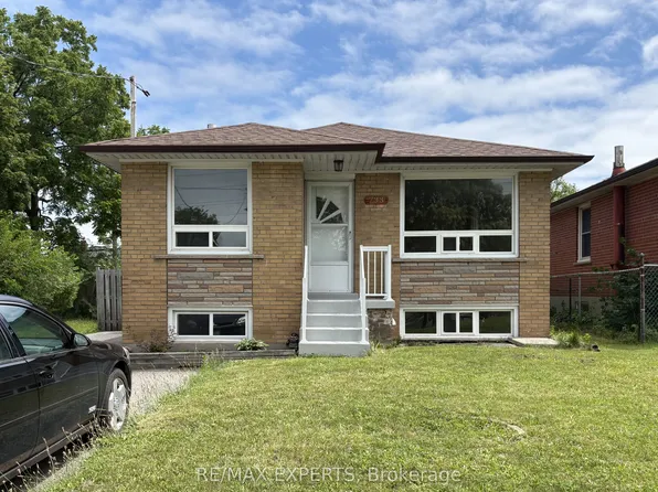 733 Markham Rd, Toronto, ON M1H 2A8
