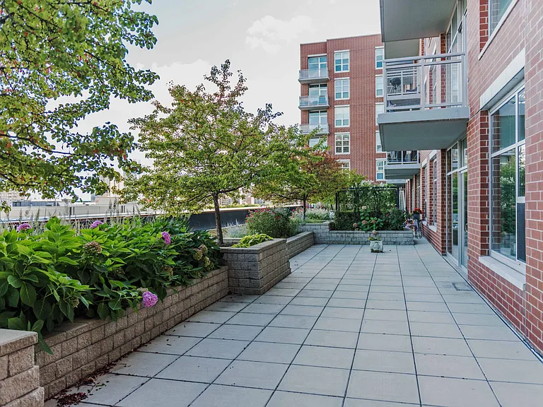 Roosevelt Collection Lofts — Photo 6