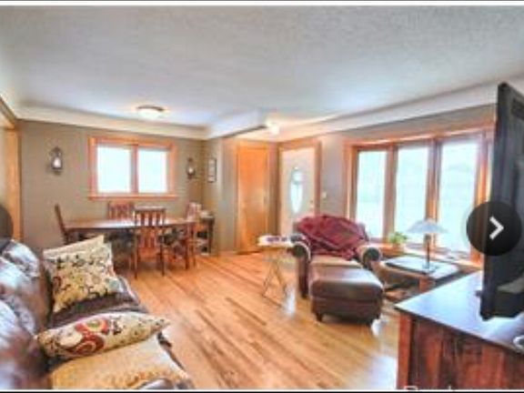 4th image of 3460 Margarette Dr