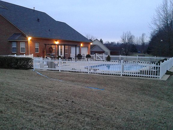 3rd image of 148 Maupin Cir