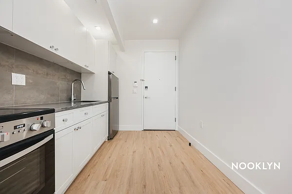 Rented by Nooklyn NYC LLC | media 19