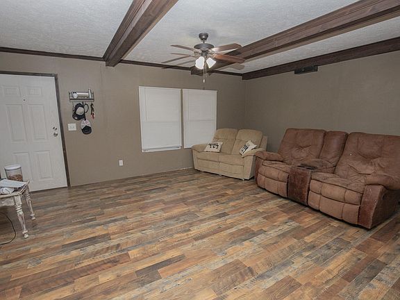 5th image of 115 Poplar Ln
