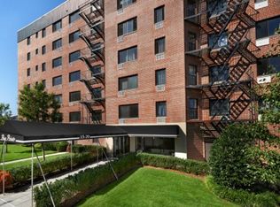 15-20 202nd St #4, Bayside, NY 11360