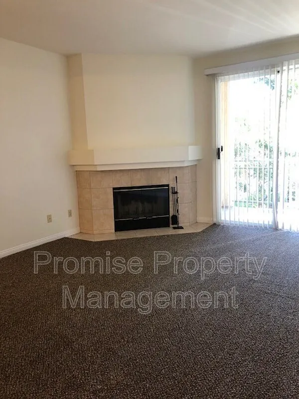 2 bed, 2.0 bath, 1025 sqft, $2,900 — Photo 4
