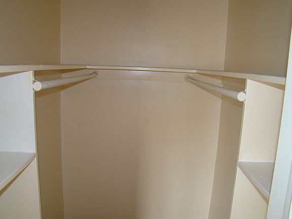 5th image of 1931 NE 51st St APT 19