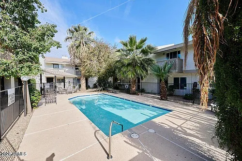 1402 E Osborn Rd #1 Photo 1