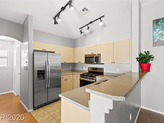 5th image of 8625 Tomnitz Ave Unit 101