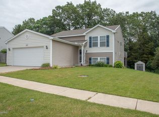 10122 Castle Creek Cir, Galesburg, MI 49053
