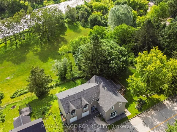12 Mill St, Orangeville, ON L9W 2M3