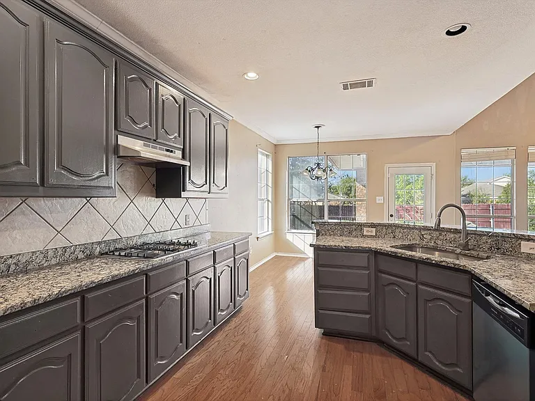 8837 Sunset Trace Dr — Photo 9