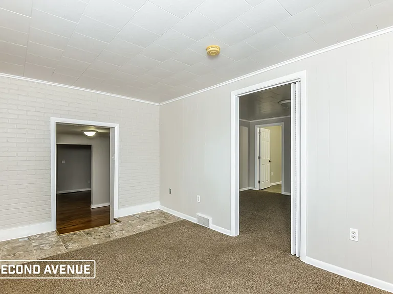 43 Glenview Ave — Photo 12