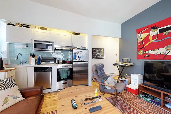 Rented by (Legacy) Tri Hill Realty Group LLC | media 6