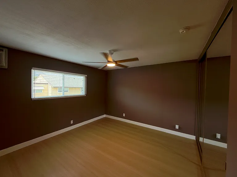 3010 Montrose Ave #29 — Photo 22