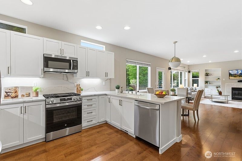 4th image of 23977 SE 10th Street