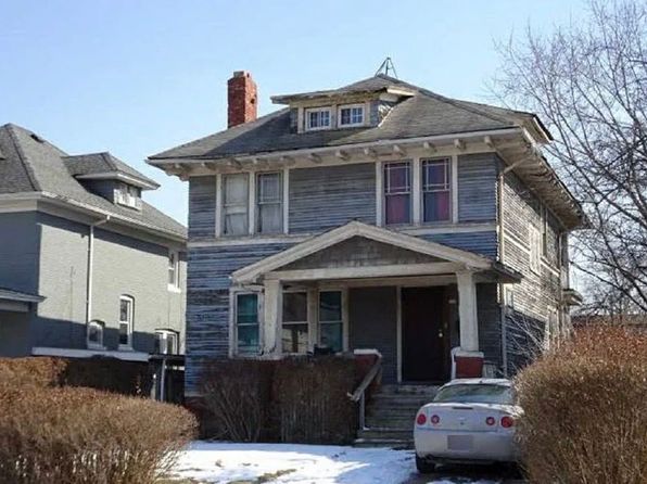 206 McLean St