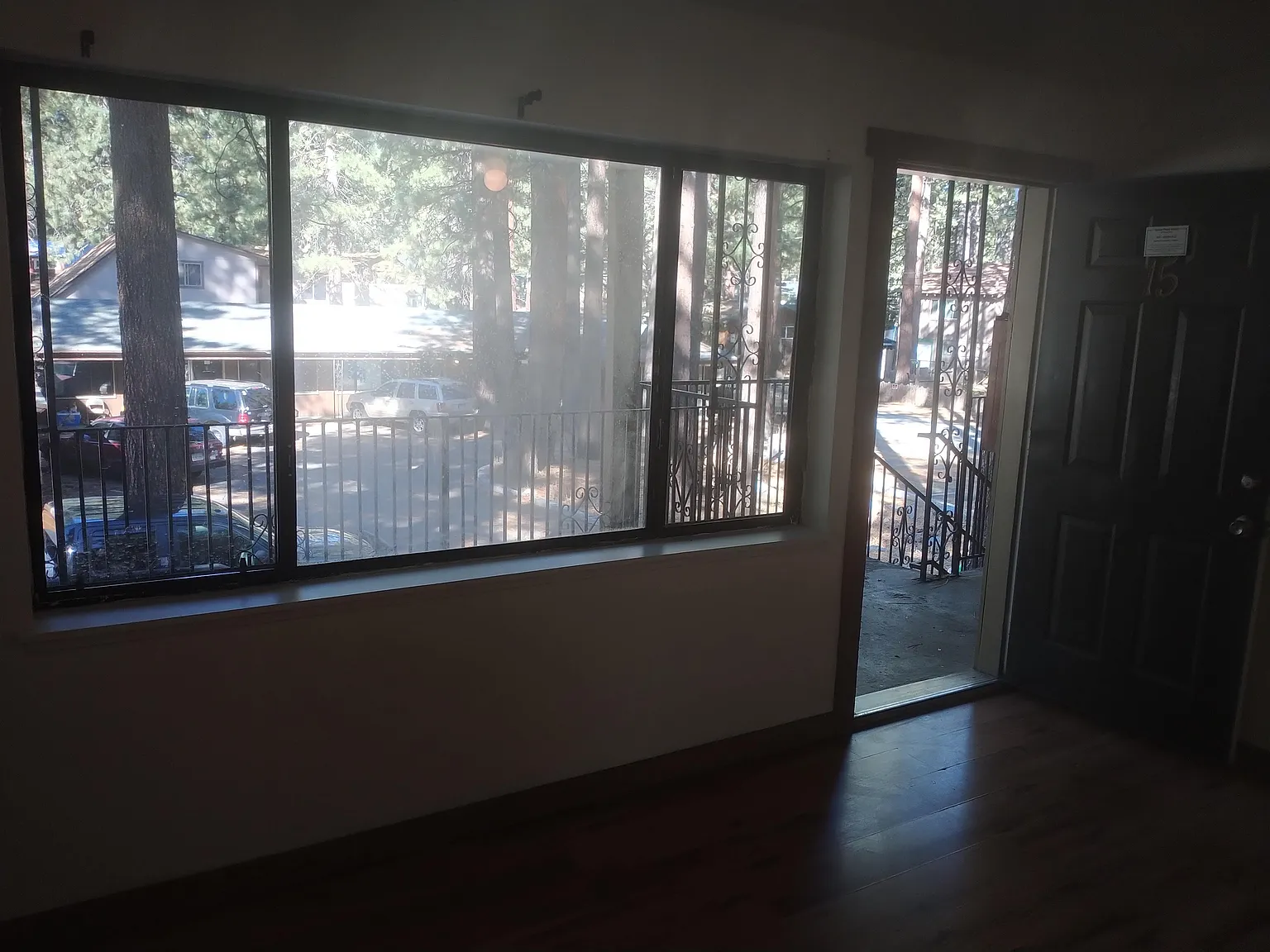 Studio, 300 sqft, $1,300 — Photo 2